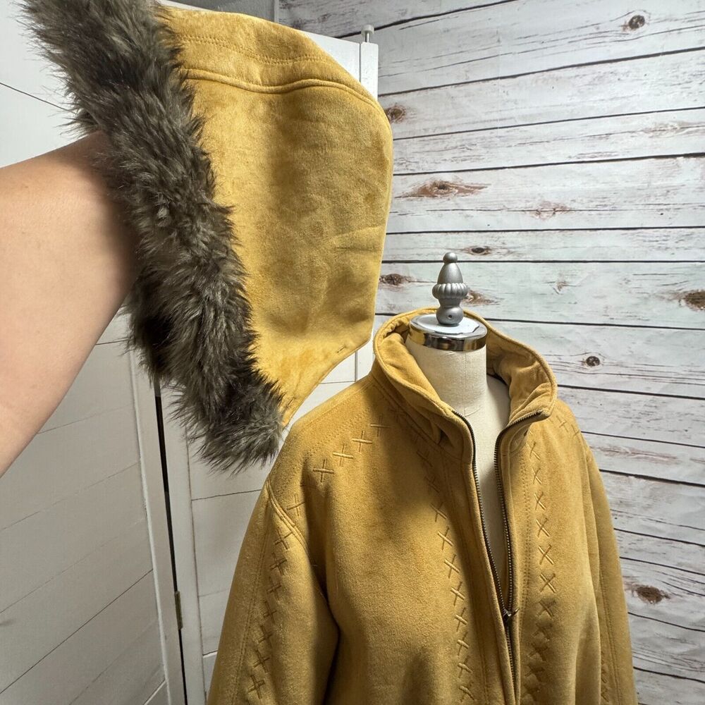 Coldwater Creek Wolf Coat Jacket Tan Faux Suede Lined Full Zip Fur Hooded Medium - Picture 13 of 14